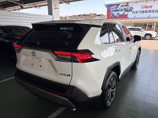 RAV4 2.0  第5張相片