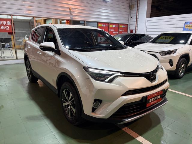 RAV4 2.0  第3張相片