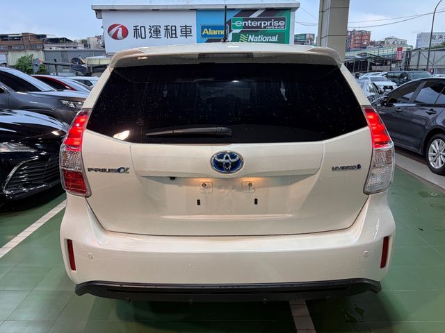 PRIUS α 1.8  第6張相片
