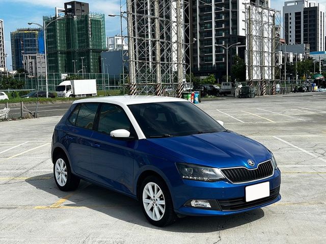15年FABIA 1.2 TSI 最佳安全進口小車 超省油 稅金一年只需8千多  全額帶 低利率 0頭款  第2張相片