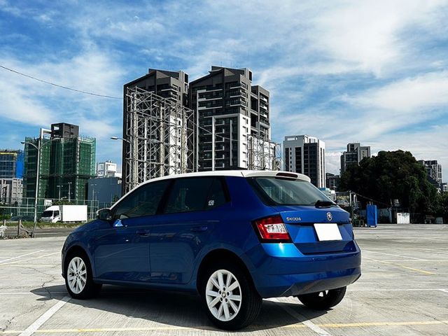 15年FABIA 1.2 TSI 最佳安全進口小車 超省油 稅金一年只需8千多  全額帶 低利率 0頭款  第7張相片