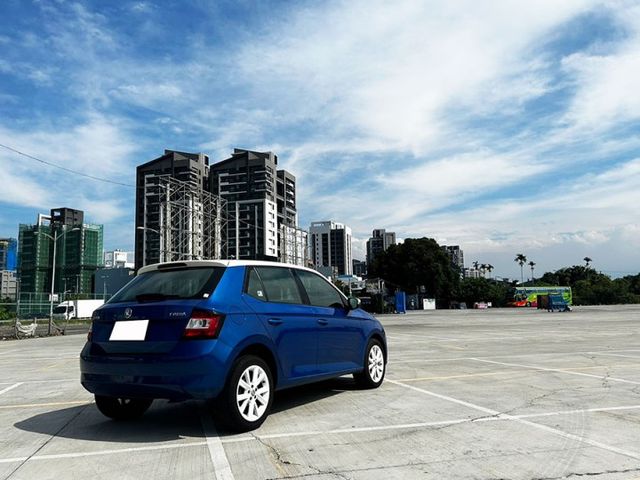 15年FABIA 1.2 TSI 最佳安全進口小車 超省油 稅金一年只需8千多  全額帶 低利率 0頭款  第10張相片