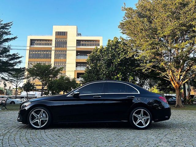 15年C300 僅跑10萬公里 基本滿 AMG 全景天穿  柏林 I-key 摸門 全額貸 0頭款 低利率  第4張相片