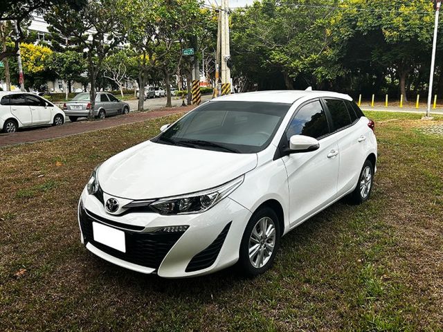 20年 YARIS 1.5經典版 省油停車方便 LED日形燈 藍芽主機 無待修 全額帶 低利率  第1張相片