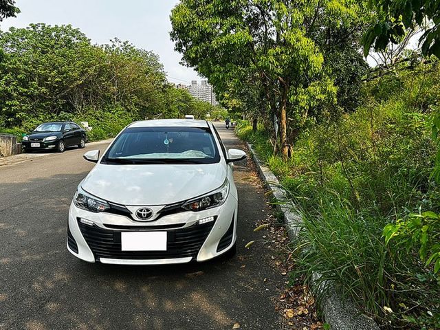 19年式 VIOS 小改款 一手車 無事故 原鈑件 都在原廠保養 無待修 全額貸  第1張相片