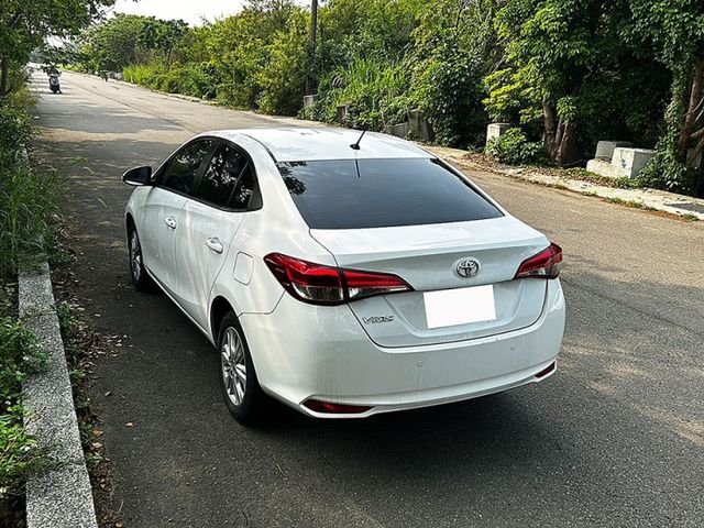 19年式 VIOS 小改款 一手車 無事故 原鈑件 都在原廠保養 無待修 全額貸  第11張相片