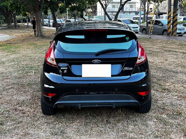 FIESTA  第10張相片