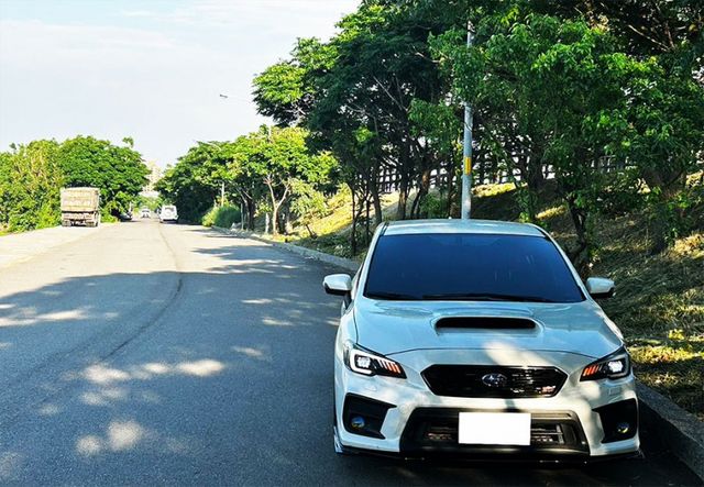 2015年式S WRX 2.0AWD sti 樣式 改好改滿不加價 無待修  負責帥就好了 升級超過20w  第1張相片