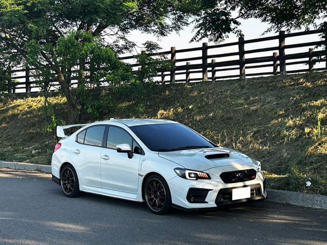 2015年式S WRX 2.0AWD sti 樣式 改好改滿不加價 無待修  負責帥就好了 升級超過20w  第3張相片
