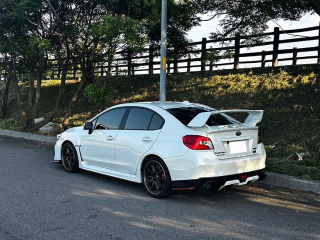 2015年式S WRX 2.0AWD sti 樣式 改好改滿不加價 無待修  負責帥就好了 升級超過20w  第10張相片