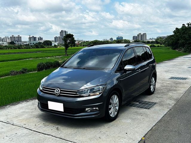 16年 VW  Touran 280 TDI ComfortlineCL 5+2 7人座  超級省油 一桶油輕鬆環島  第3張相片