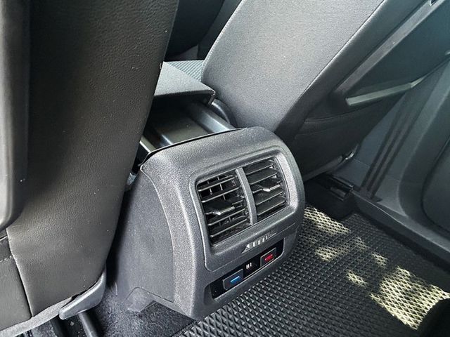 16年 VW  Touran 280 TDI ComfortlineCL 5+2 7人座  超級省油 一桶油輕鬆環島  第7張相片