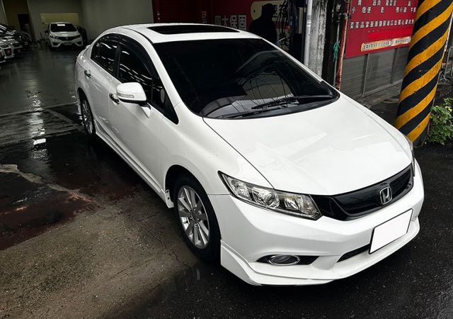 14年式本田 K14 VTI-S 頂級款 天窗 原廠空力套件 換檔快撥 僅跑不到8萬公里 無待修  第1張相片