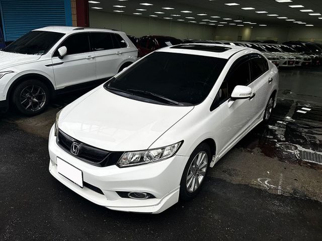 14年式本田 K14 VTI-S 頂級款 天窗 原廠空力套件 換檔快撥 僅跑不到8萬公里 無待修  第2張相片