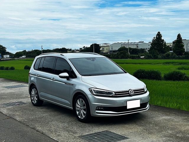 18年Touran 280 TSI 5+2 7人座 一手車 無事故 全原廠保養 全額貸 低利率 免頭款  第2張相片