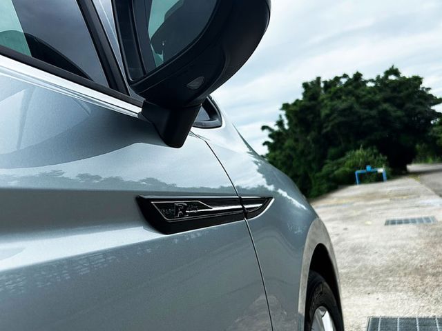18年Touran 280 TSI 5+2 7人座 一手車 無事故 全原廠保養 全額貸 低利率 免頭款  第4張相片