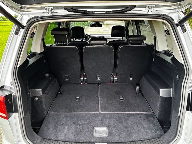 18年Touran 280 TSI 5+2 7人座 一手車 無事故 全原廠保養 全額貸 低利率 免頭款  第12張相片