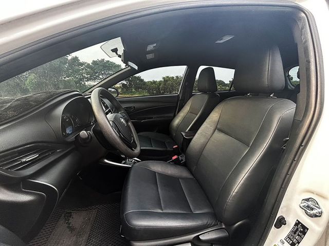 23年式 YARIS 經典版 僅跑3萬公里 一手女用車 原廠保養 原版件無事故 優質代步車  第7張相片