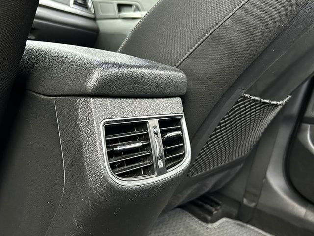 17年 ELANTRA 1.6 柴油渦輪 新型小改款行車紀錄器 6安 循跡 LED日行燈 超省油  第7張相片