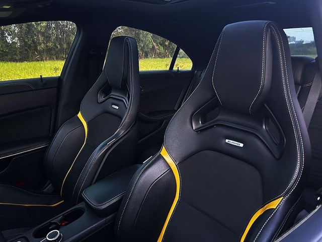 18年式CLA45  獵跑 ED1版 西裝暴徒 披著羊皮的狼381匹 電子懸吊 排氣閥門 原鈑件無待修  第6張相片