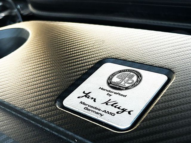 18年式CLA45  獵跑 ED1版 西裝暴徒 披著羊皮的狼381匹 電子懸吊 排氣閥門 原鈑件無待修  第9張相片