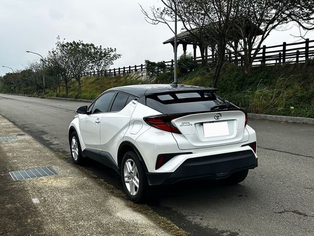 豪華版小改款 ACC跟車 LED 電熱座椅 導航 顯影 I-KEY 9安 盲點 摸門 方控 抬顯 車道偏移  第10張相片