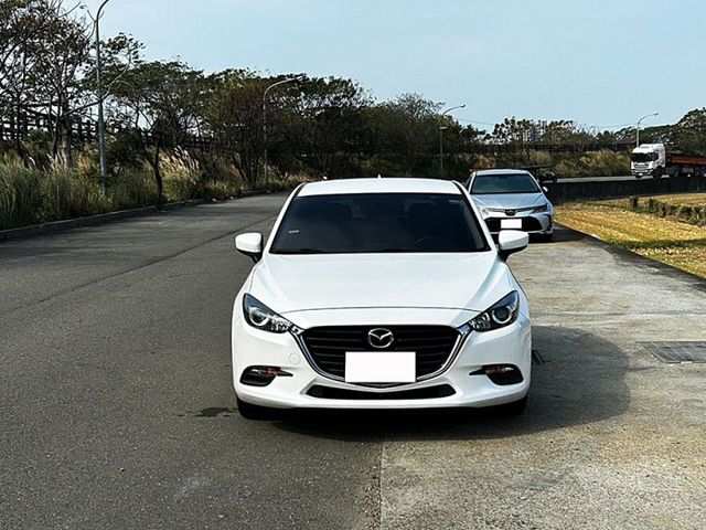 16年 MAZDA3 5D 一手車 里程10萬公里 全額貸 低利率免頭款 實車實價  第3張相片