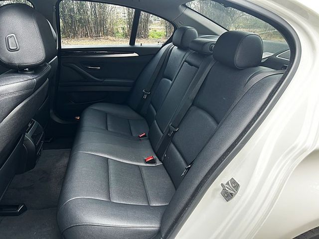 15年520i 2.0渦輪引擎 僅跑10萬  一手車無待修 實車實價 全額貸 免頭款  第7張相片