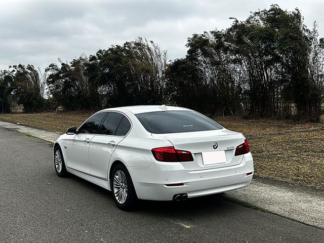 15年520i 2.0渦輪引擎 僅跑10萬  一手車無待修 實車實價 全額貸 免頭款  第9張相片