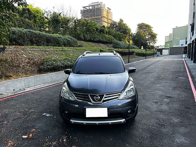 15年LIVINA 1.6 豪華版 一手車僅跑12萬公里 原鈑件 無待修 全額貸 免頭款  第3張相片