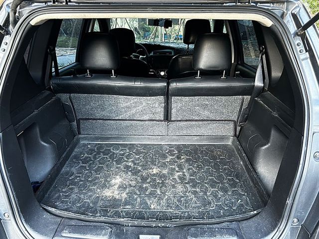 15年LIVINA 1.6 豪華版 一手車僅跑12萬公里 原鈑件 無待修 全額貸 免頭款  第6張相片