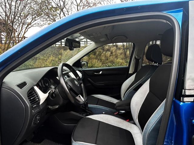 18年FABIA 1.0 Tsi 都會型5門小車 安全5顆星 停車方便超省油 1年稅金只需8千多全額貸 低利率免頭款  第5張相片