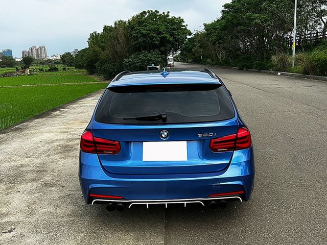 18年式總代理 一手車 320 TOURING M版 精品升級 視覺系 原鈑件 無待修   全額貸 免頭款  第12張相片