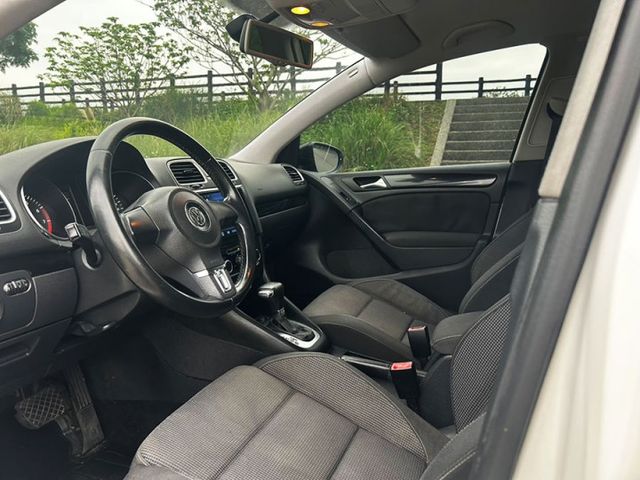 09年GOLF 1.6 CL版頂級款 外觀升級GTI 樣式 無待修 代步車 免10萬開回家  第5張相片