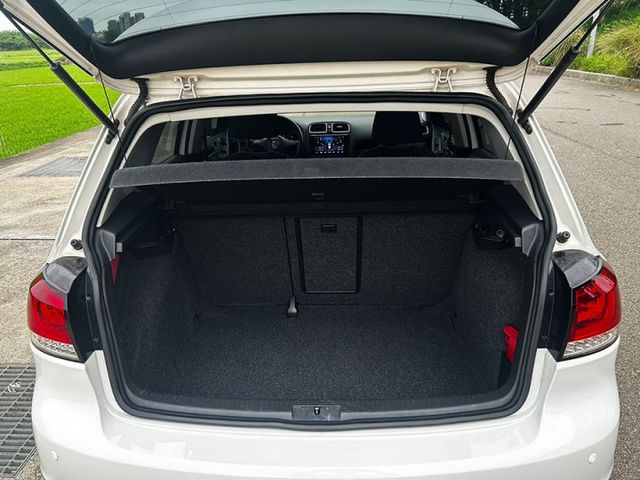 09年GOLF 1.6 CL版頂級款 外觀升級GTI 樣式 無待修 代步車 免10萬開回家  第7張相片