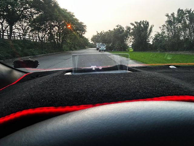 st-line Lommel 版一手車 僅跑2.7萬公里 原鈑件 無事故 無待修 全額帶低利率  第7張相片