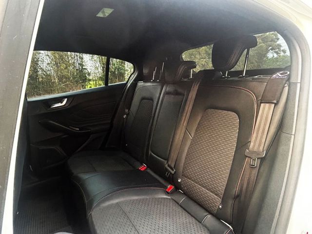 st-line Lommel 版一手車 僅跑2.7萬公里 原鈑件 無事故 無待修 全額帶低利率  第8張相片