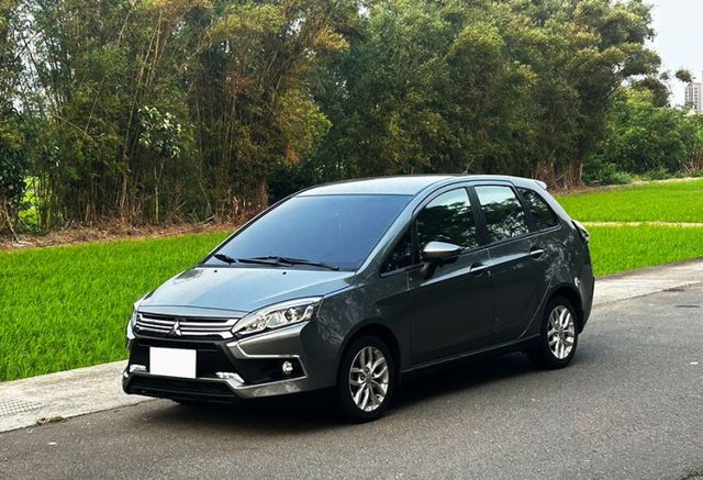 23年 COLT PLUS 輕鬆型 環景影音版 一手車 原鈑件 僅跑1.9萬 媲美新車 只需新車半價  第1張相片