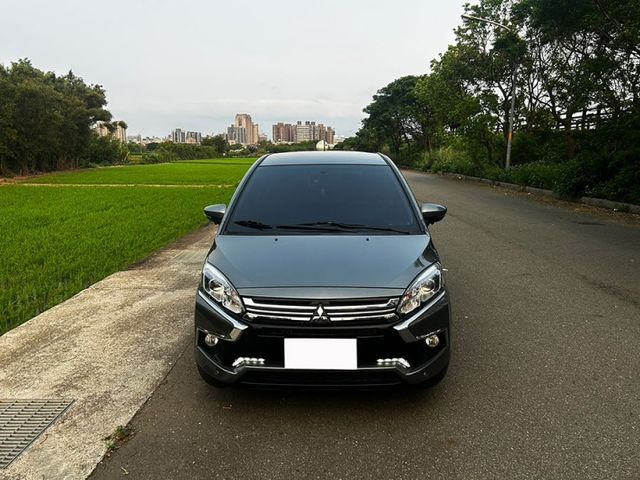 23年 COLT PLUS 輕鬆型 環景影音版 一手車 原鈑件 僅跑1.9萬 媲美新車 只需新車半價  第3張相片