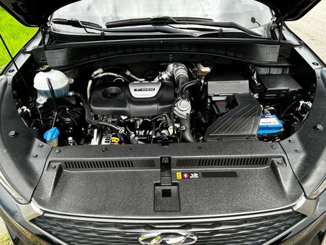 17年時尚版1.6 TURBO 一手車 原鈑件 .無事故 無待修 全額貸 免頭款 實車實價  第5張相片