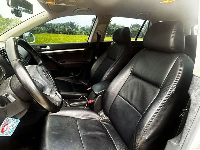 12年GOLF 1.4 T 旅行車原鈑件 無待修挑戰全網最低  實車實價 可全額貸  第4張相片