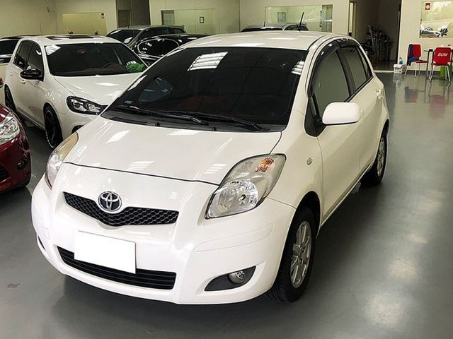 Toyota 豐田yaris 亞力史13年中古車的價格 Findcar 找車網