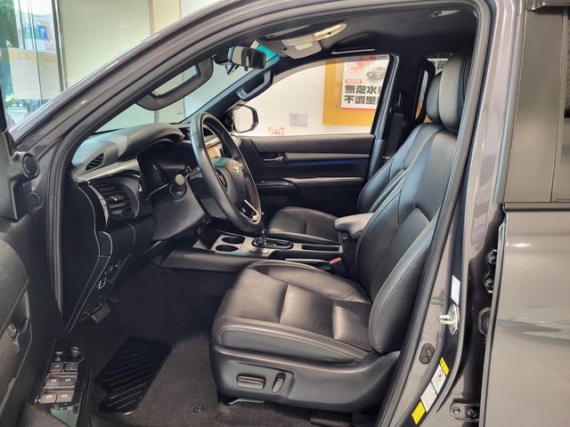HILUX  第8張相片