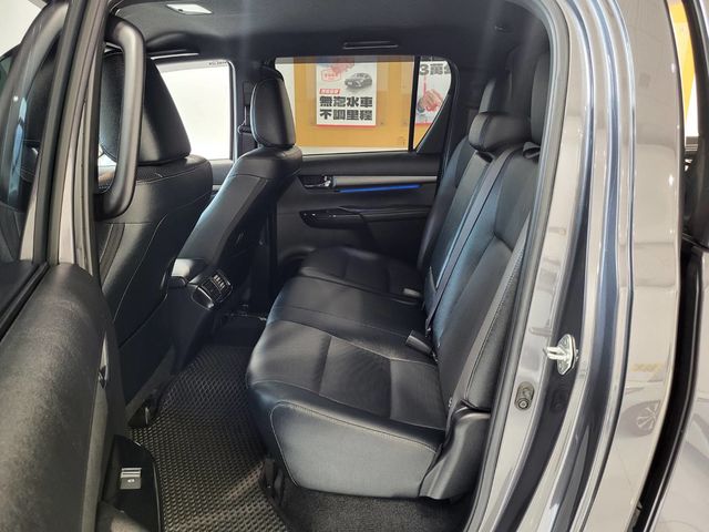 HILUX  第9張相片