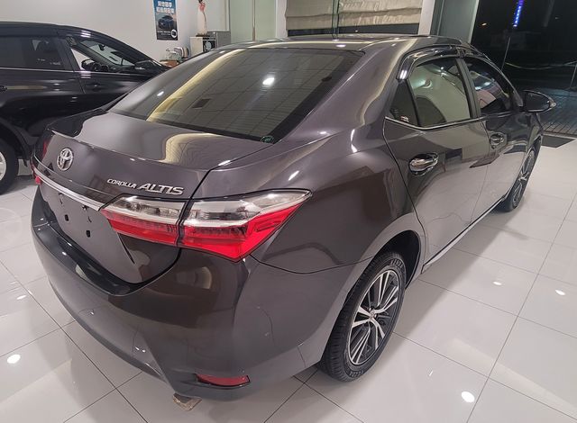 ALTIS 1.8  第5張相片
