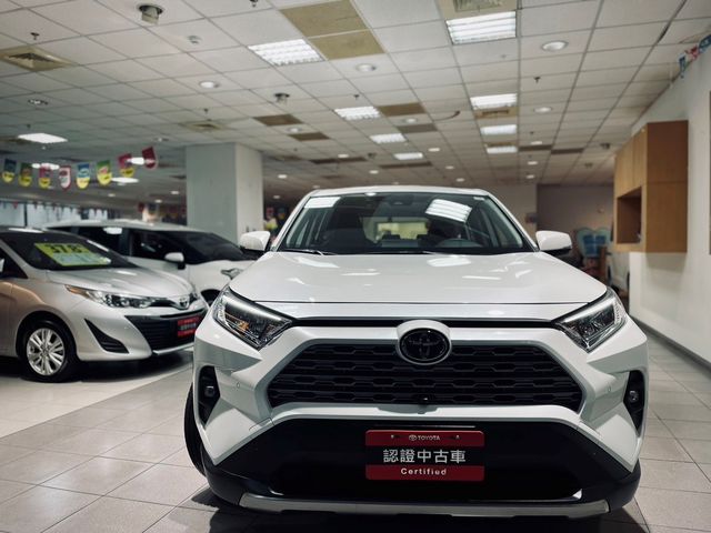 RAV4 2.0  第2張相片