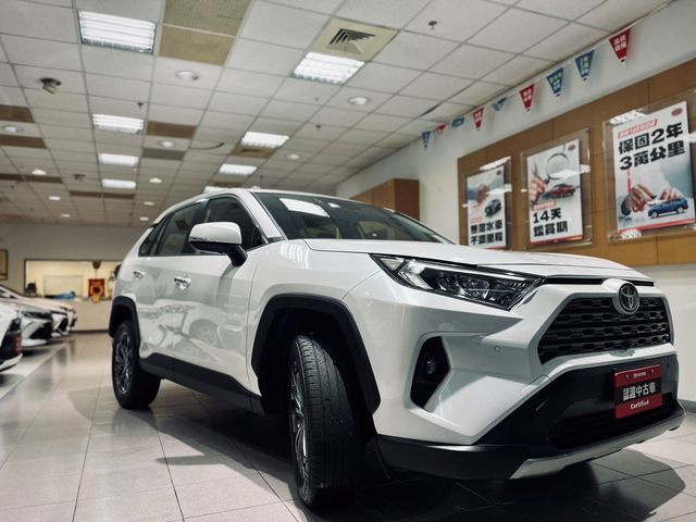 RAV4 2.0  第3張相片