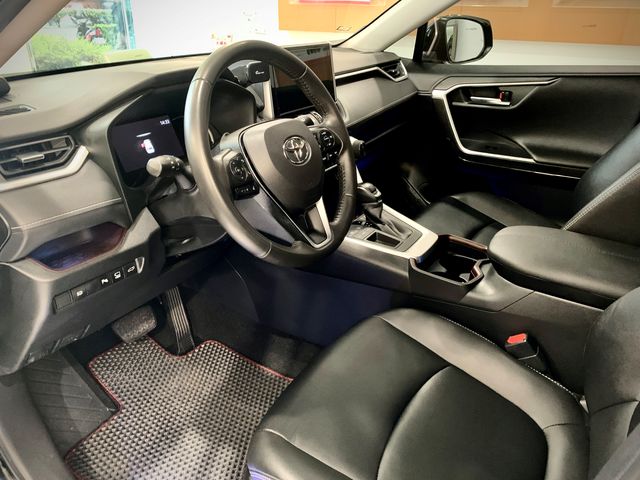 RAV4 2.0  第7張相片