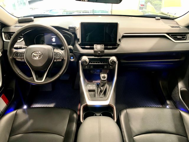 RAV4 2.0  第8張相片