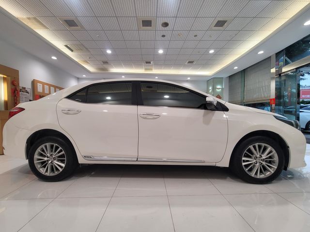 ALTIS 1.8  第4張相片